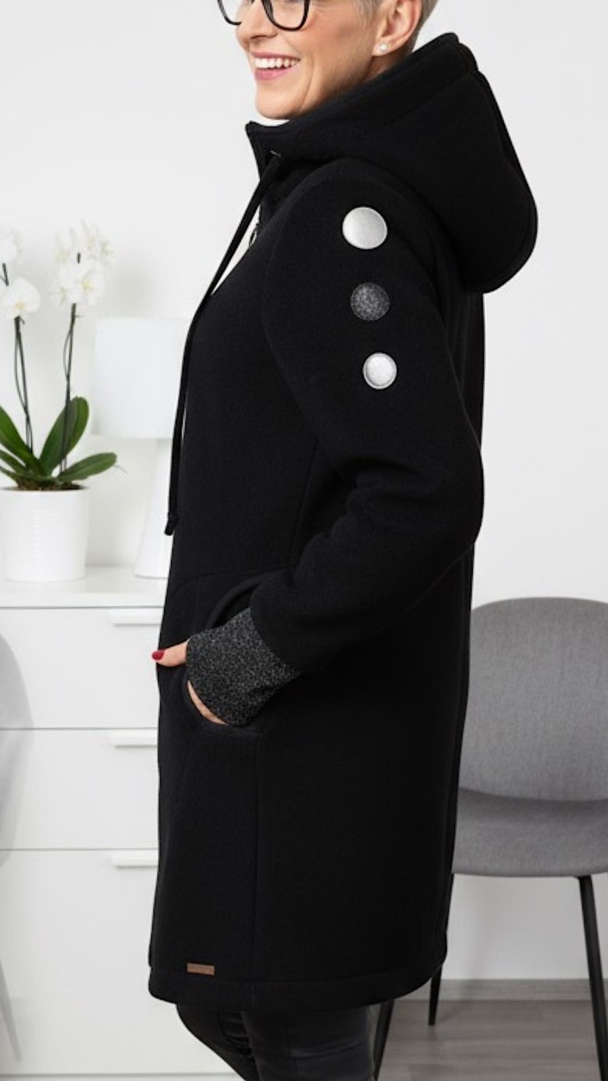 ➞ TUKAJ si oglej RAZLIČNE PLAŠČKE na MODELIH - slika 20