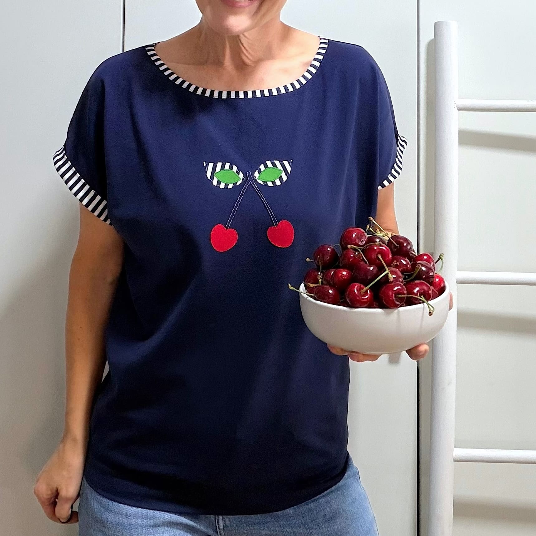 Št. S/M - FriStajl MAJČKA ♡ SRČNE 🍒 - modra